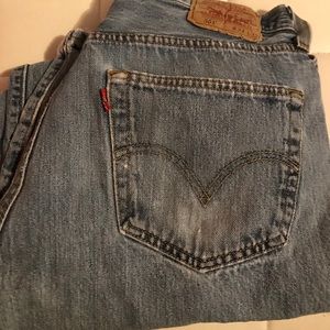 Levi jeans size 34